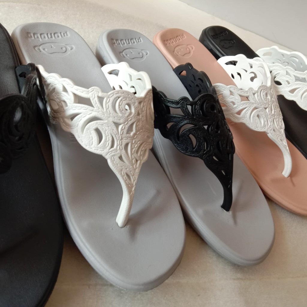Sandal Jepit Wanita Monobo Moniga 5.3