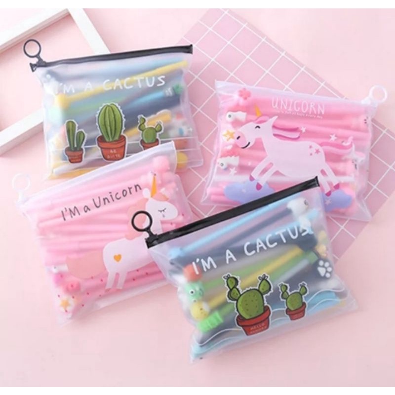 

DLPNSTORE_99 - Tempat Pensil Transparan The Pink Panther, Cactus, Unicorn, Iam Cactus / Tempat Pensil Transparan / Tas kosmetik transparan / Tas pensil transparan / Tas kekinian / Tempat Pensil Transparan / Tas make up / Tas / Tas Murah / Murah