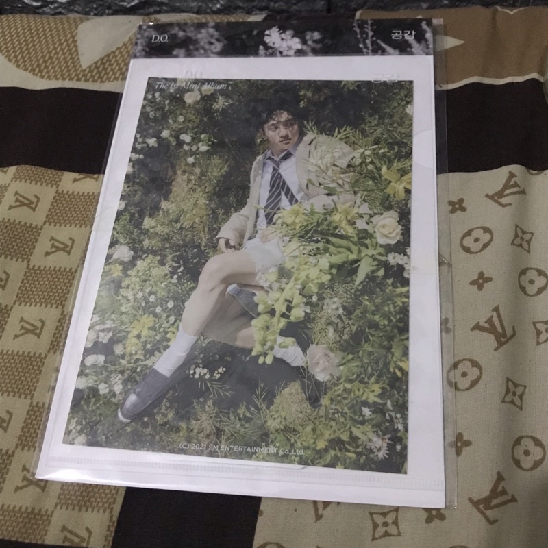UNSEALED MD EMPATHY D.O. KYUNGSOO POSTCARD SET HOLO