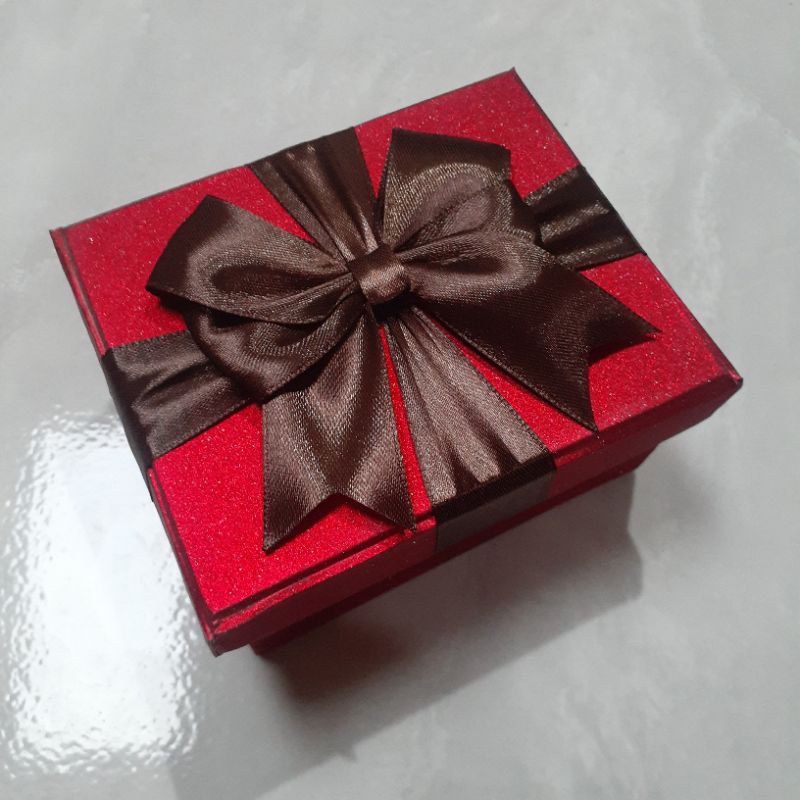 GLITTER RED BOX HADIAH CANTIK Bisa Reques Ukuran Silakan Chat