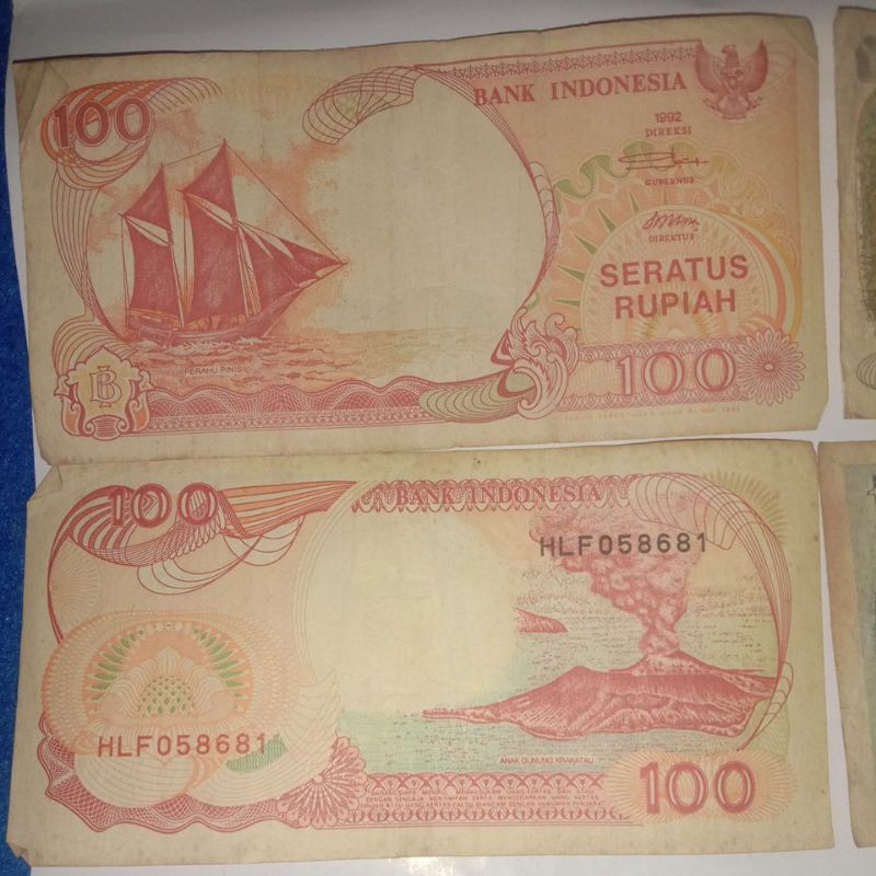 Uang Kuno / Lama pecahan 100 rupiah