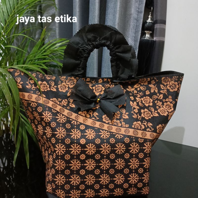 tas hajatan dus 22 harga lusinan isi 12 psc