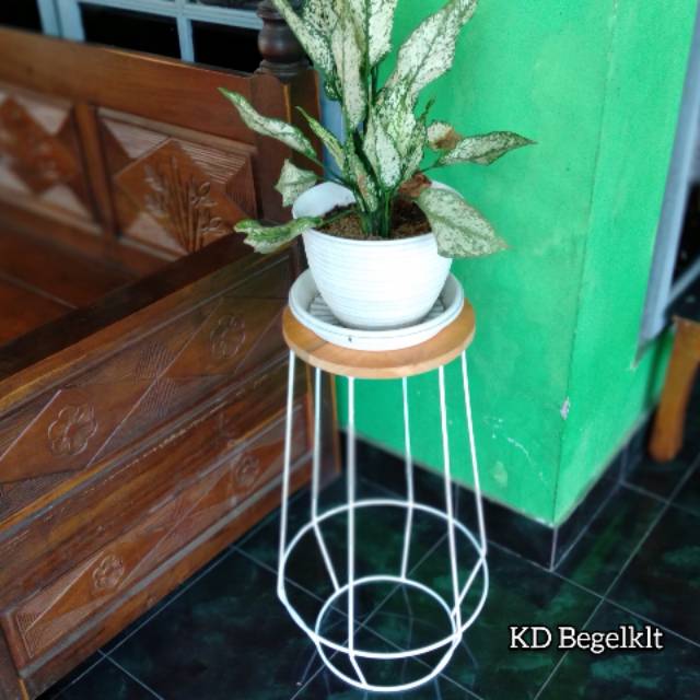 Standing Pot Tatakan Kayu BULAT / Rak Bunga Besi Minimalis Murah Bisa COD