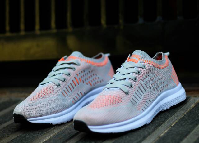 Sepatu Sneakers Pria Fashion Ultra boost Fashion Pureboost New Trendy Casual Sneakers Pria Bernapas