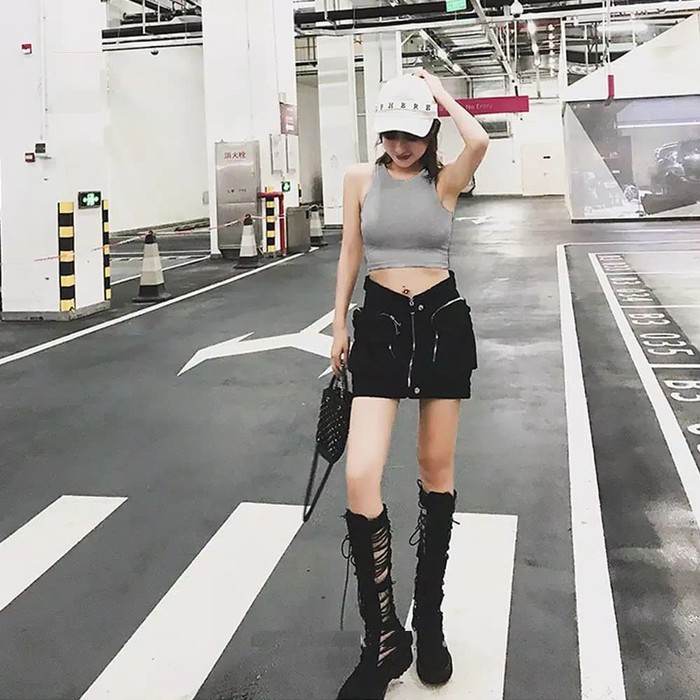 TBI Crop Top Tank Top Wanita Murah Sta Street Wear Baju Lisa Blackpink