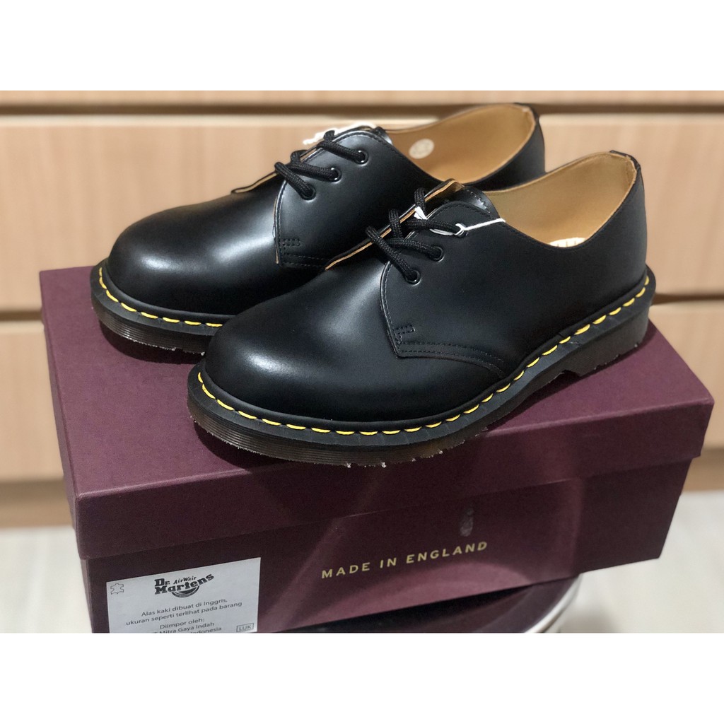 dr martens 1461 vintage black