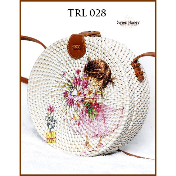 Sweet Honey ~ Grosir Tas Rotan Bulat Bali Lukis Decoupage Gadis Kecil Barbie TRL028 Diameter 20cm [Bisa COD]