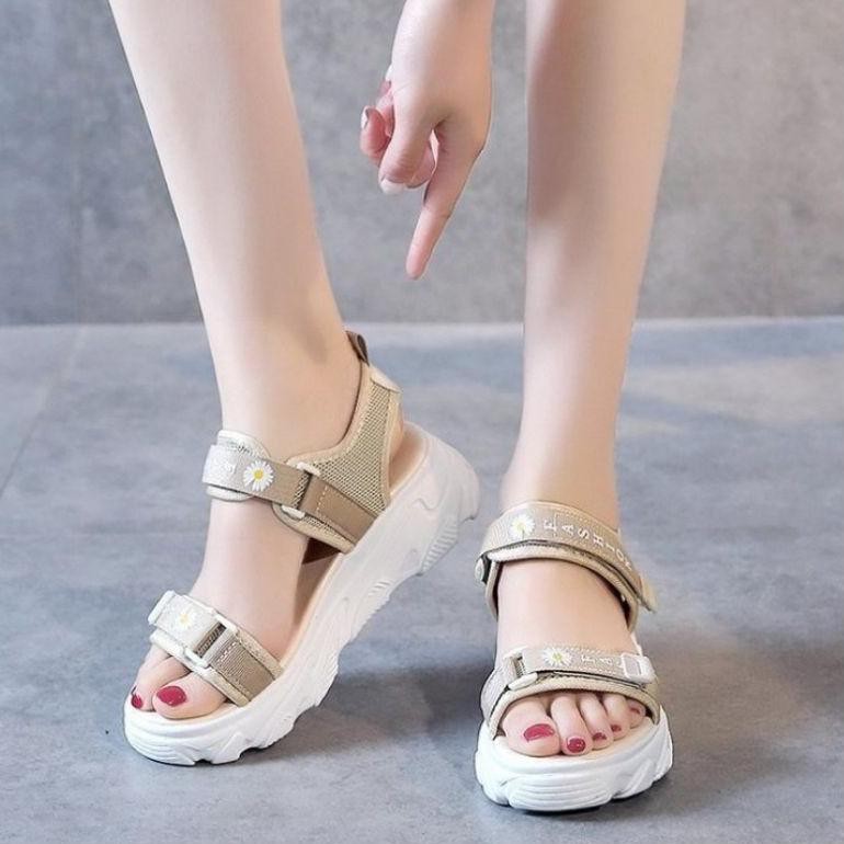 SENDAL GUNUNG WANITA/SANDAL GUNUNG WANITA/ SENDAL WANITA GUNUNG/ SANDAL KOREA WANITA GUNUNG/SANDAL G