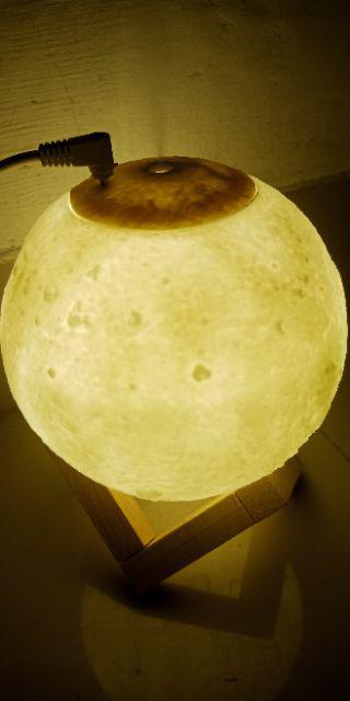 Humidifier Diffuser Aromaterapi + Lampu Tidur Bulan 3d Night Light