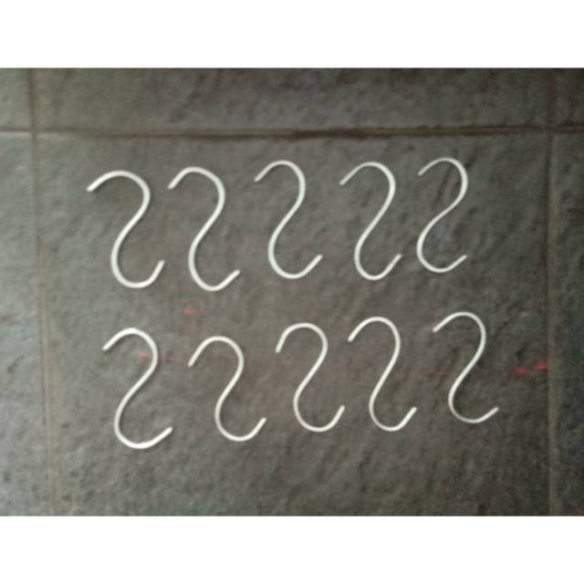 Kawat gantungan anggrek