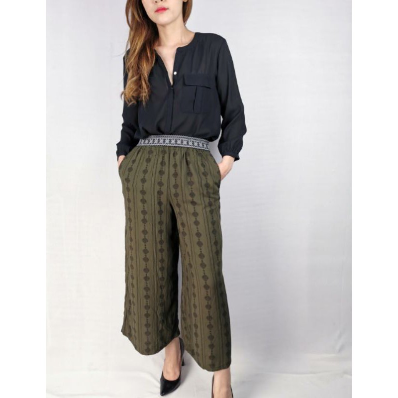 Un*glo wide leg cotton pants