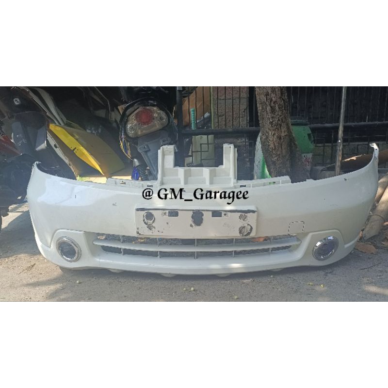 Bumper bemper depan nissan grand livina old