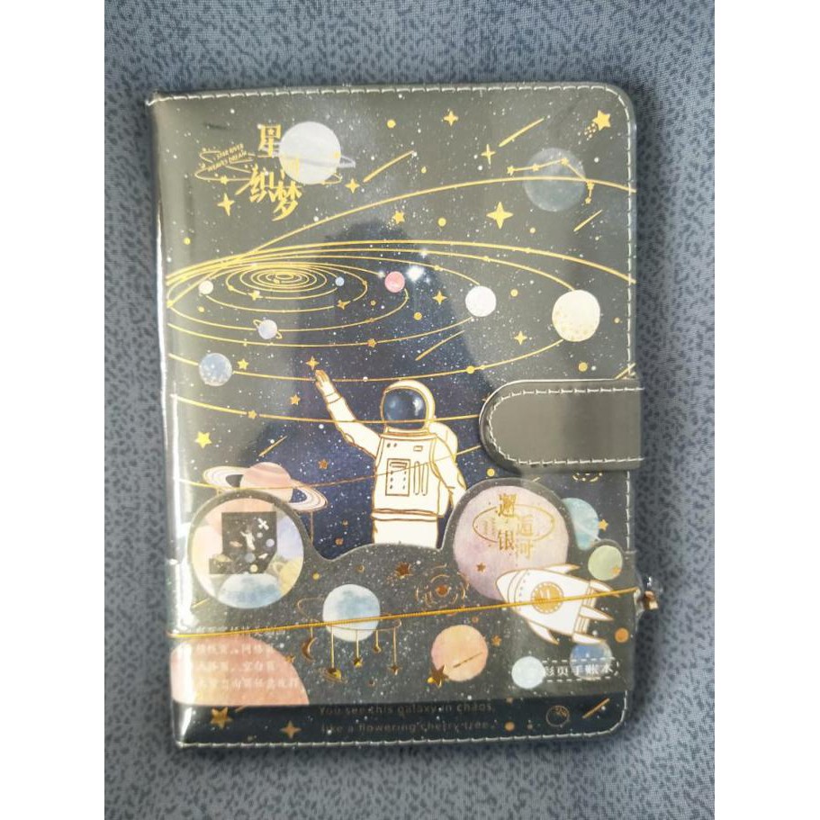 

[[BISA COD]] BUKU NOTEBOOK MOTIF ASTRONOT PLANET COVER BUSA TEBAL BUKU CATATAN - 1