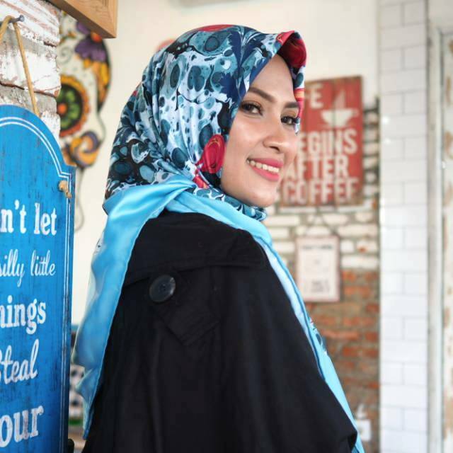 Hijab Turki Velvet Silk 110 cm Segiempat - Ebru YZ18-291