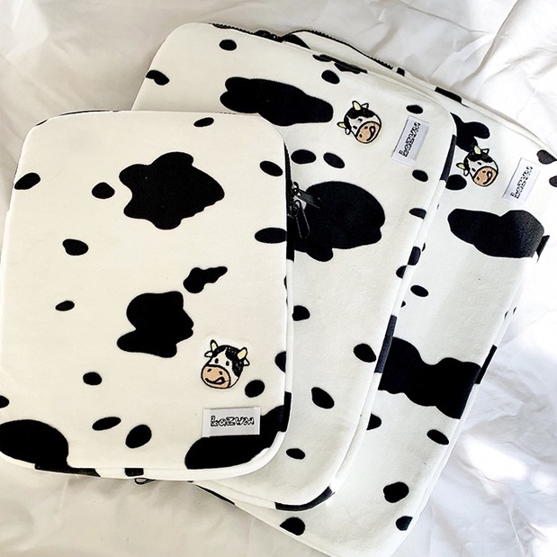 Sleeve Pouch Sarung Tas Bag Case Ipad Tab Tablet Macbook Air Pro Laptop Asus Acer Lenovo HP Huawei 11 12 13 14 15 inch Motif Gambar Sapi Cow Milk Warna Hitam Putih Lucu Cute Murah Korean Model