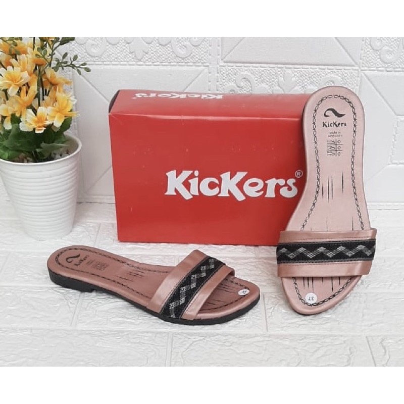 SENDAL SLOP CEWEK TERLARIS SANDAL AMIRA POPULER KICKERS TERMURAH