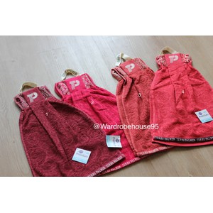 Lap tangan gantung Terry Palmer