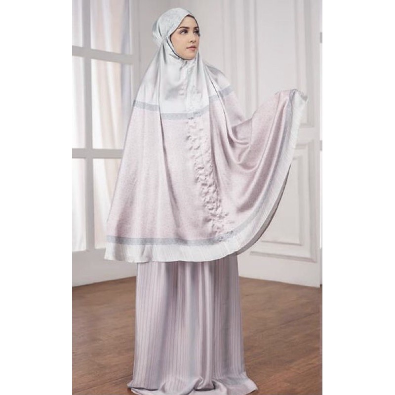 Buttonscarves the Eeman prayer robe Mauve