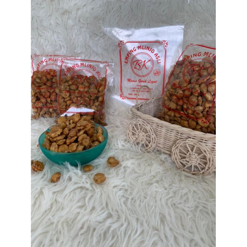 

Emping Melinjo Kletuk Manis 250 Gram (1/4 Kilogram) BK Asli Limpung Kualitas Super