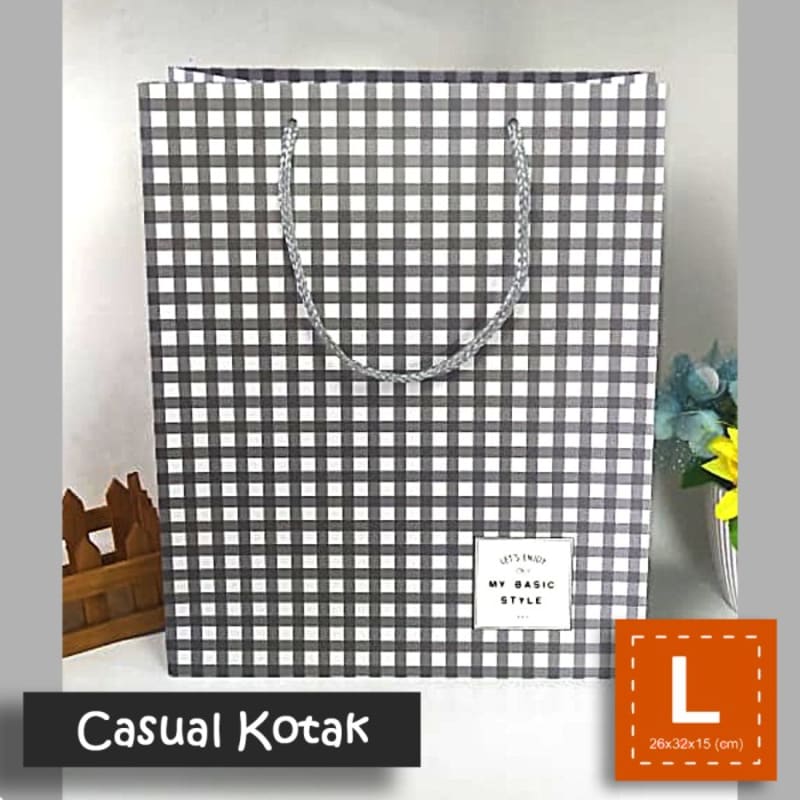 

Paper Bag Tali Motif / Tas Kertas Kado / Tas Ultah- L CASUAL