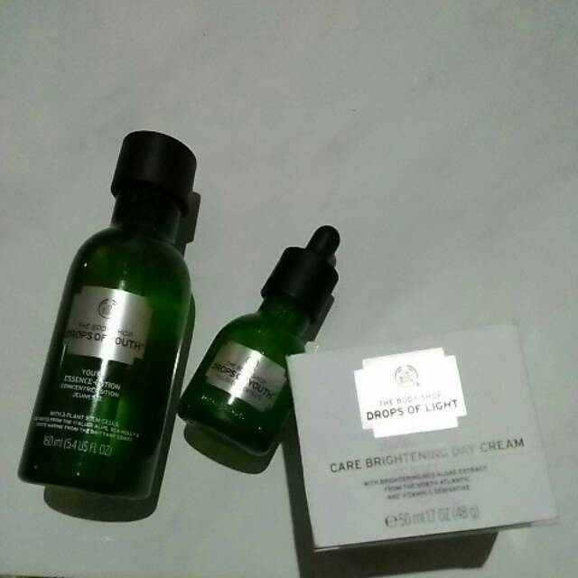Preloved The body shop drops of youth + drops of light