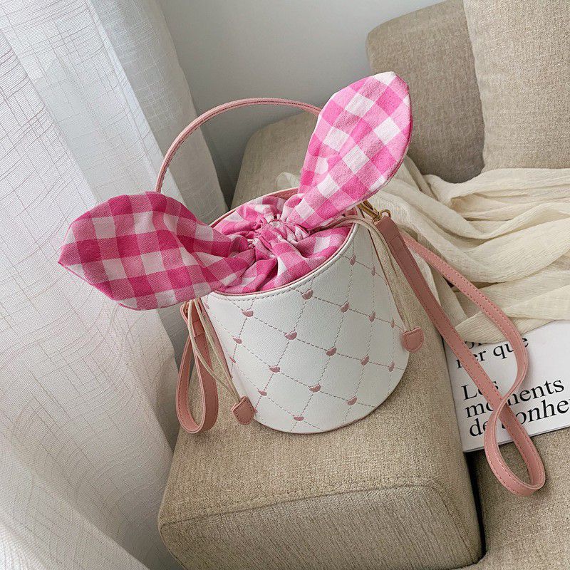 TAS SLEMPANG WANITA TABUNG KEKINIAN KODE MV303060