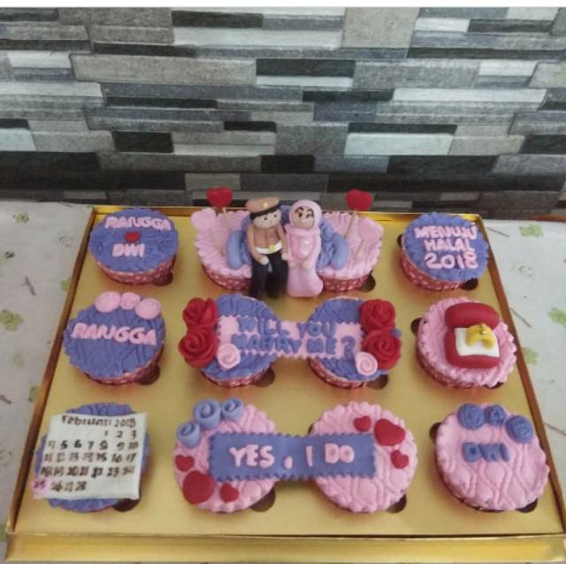 

Cupcake Fondant Custom| Kue Ulang Tahun