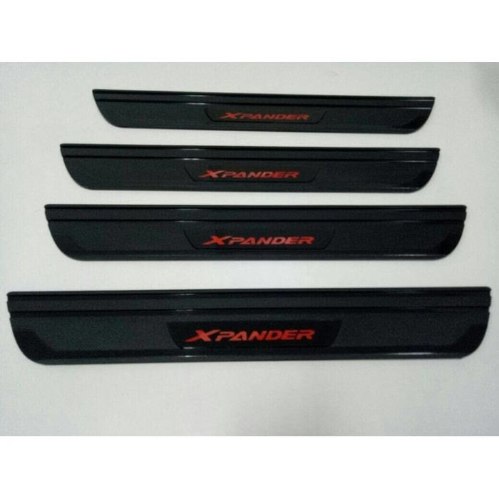 Sillplate / sill plate samping mitsubishi xpander pelindung bawah pintu mobil