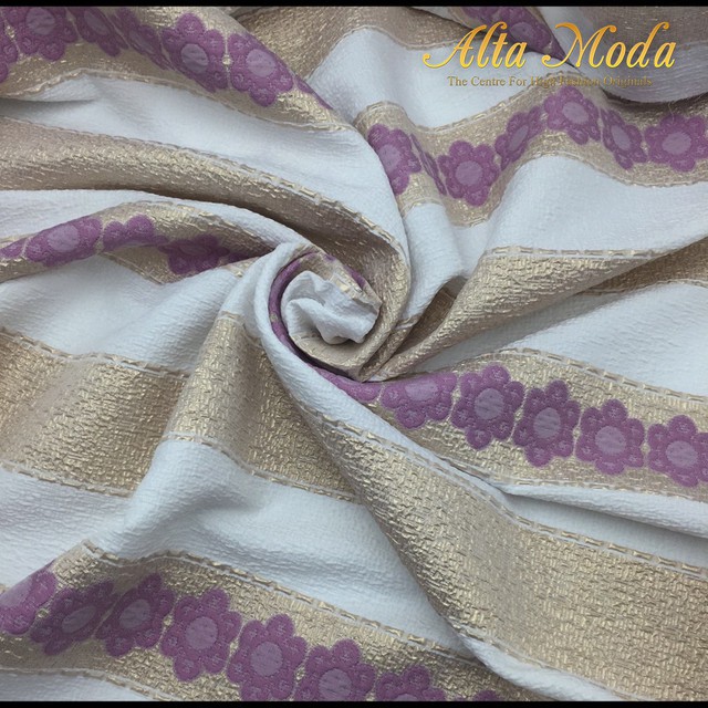 

Alta Moda Kain Jacquard Embroidery Garis Bunga Ungu (1M)