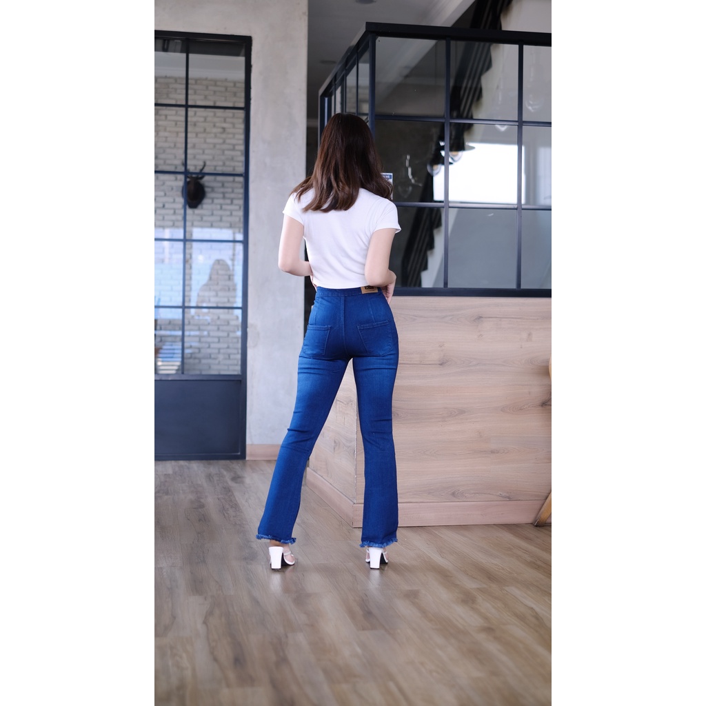 Celana Jeans Cutbray Inport - Jeans Terbaru Wanita - Celana Wanita Terlaris