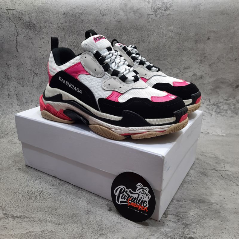Sepatu Balenciaga Triple S White Pink Black (Wanita)