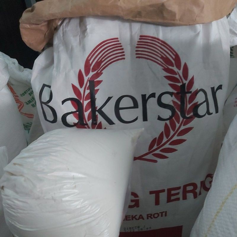 

Tepung Gandum Bakerstar merah 1kg