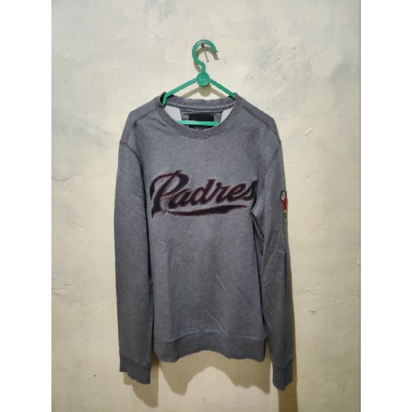 CN MLB Padres Second