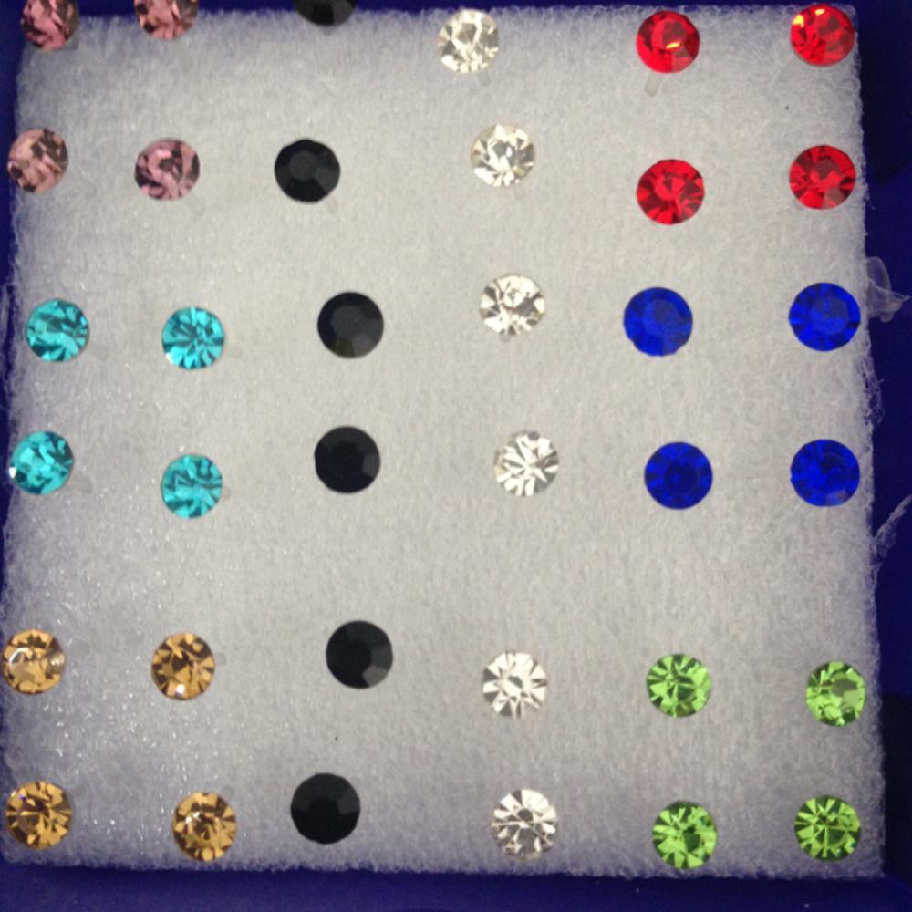 20 Pasang / 40pcs Anting Tusuk Kristal Anti Alergi Warna-Warni Untuk Wanita