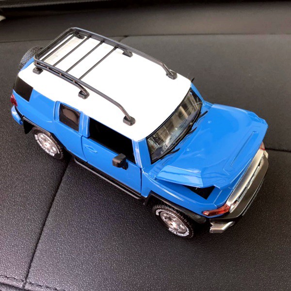 TOYOTA FJ CLUISER Parfume Pewangi Pengharum Mobil Parfum Pajangan Miniatur Diecast Mobil