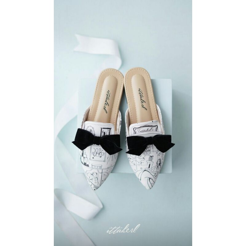 Ittaherl size 35 joy mules cloud