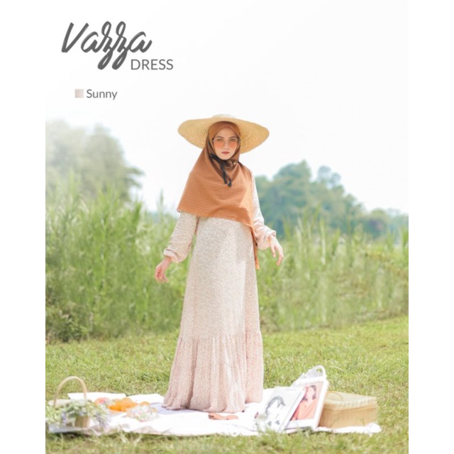 VAZZA DRESS BY AMILY