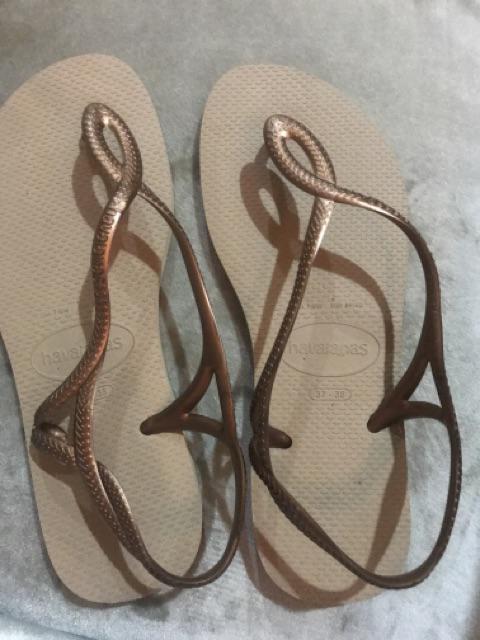  Havaianas  Luna 5282 Rose Gold Sandal  Wanita Shopee 