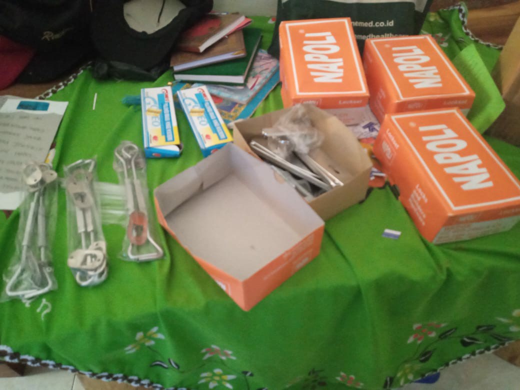 Hak Angin / Cantolan Jendela Murah Model Random Tergantung Pabrik