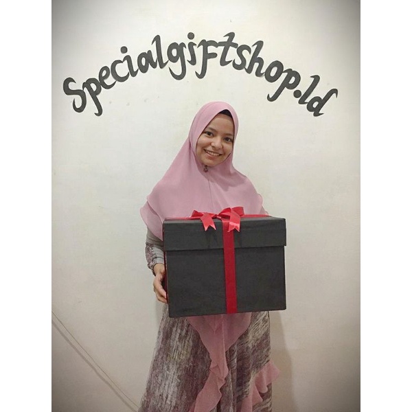 

Box Kado murah dan unik Request ukuran dan warna + kartu ucapan