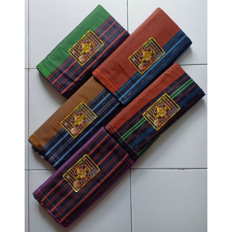 Sarung Tenun Dewasa Wadimor [Manik-Manik]