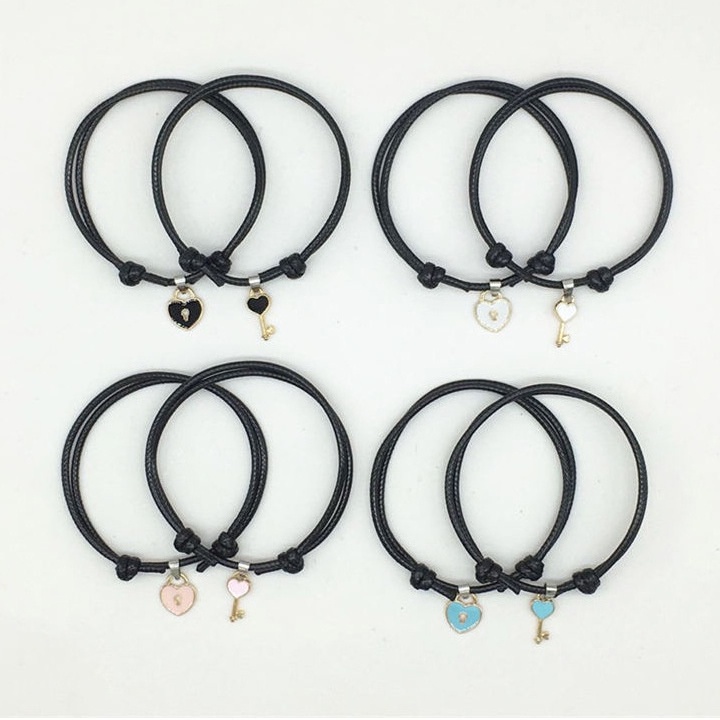Gelang Couple Kunci Bracelets Attract Persahabatan Black  1set 2pcs / Mojocantik