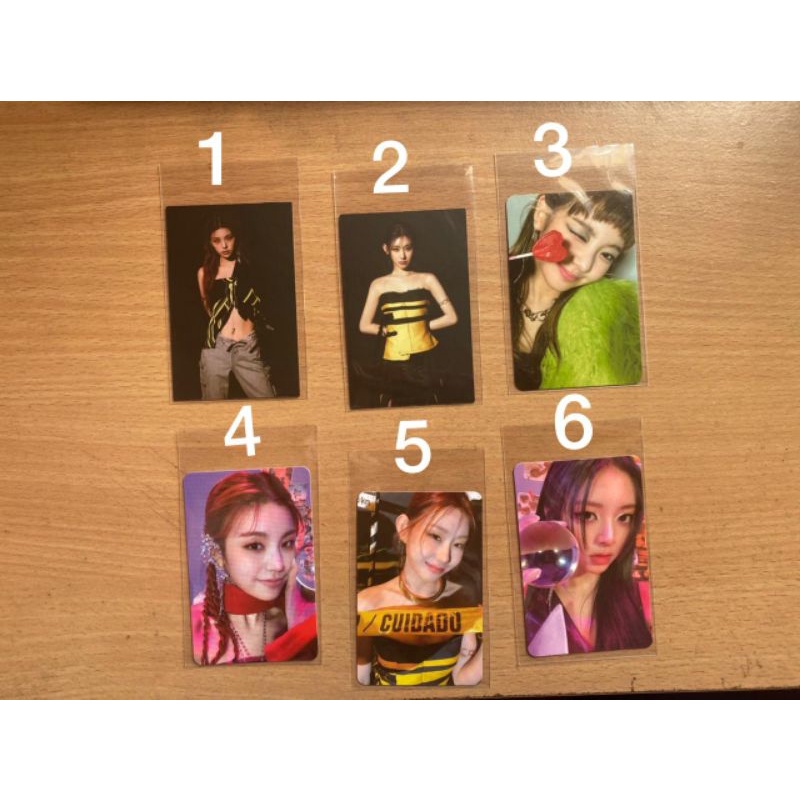 PC & Hidden Card Album ITZY GUESS WHO