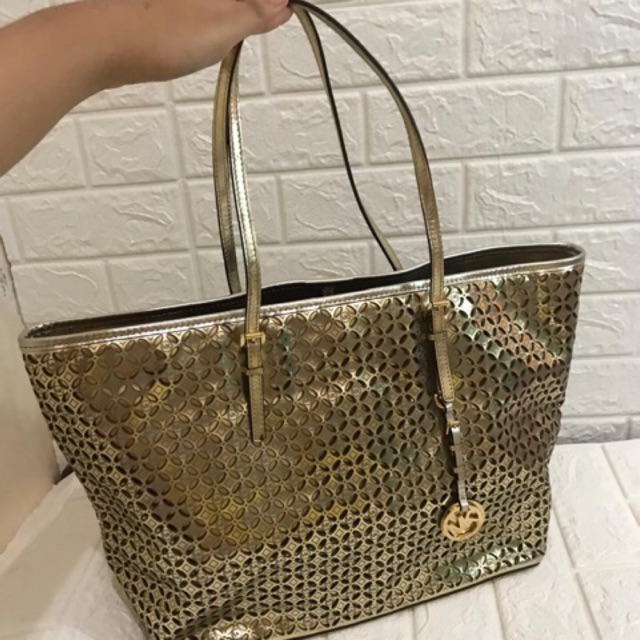 Preloved tas michael kors gold tote original