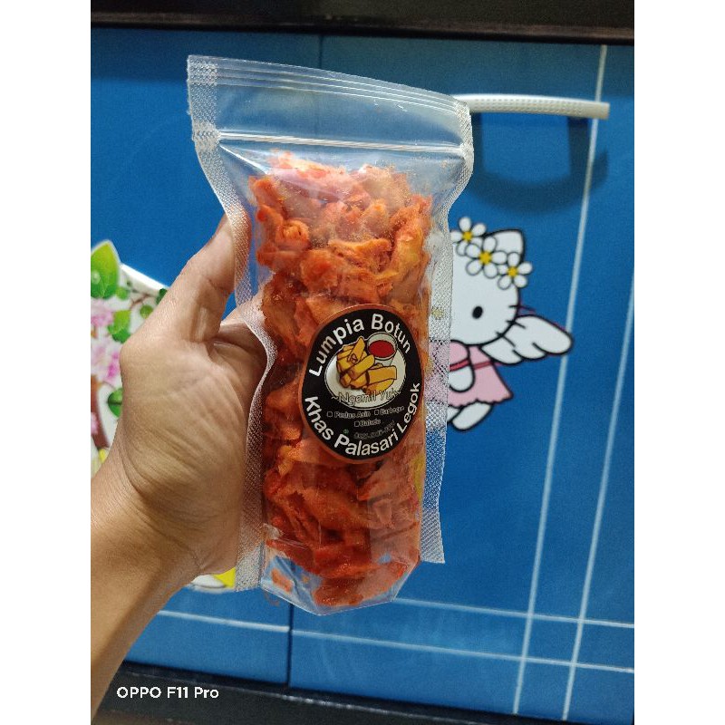 

Kripik lumpia Botun rasa Pedas asin balado