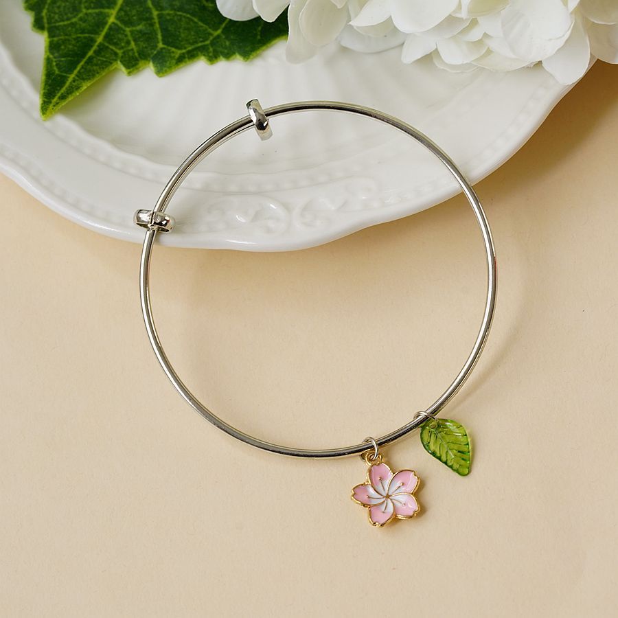 Kalung Liontin Bunga Daisy Bahan Alloy Lapis Silver Untuk Wanita