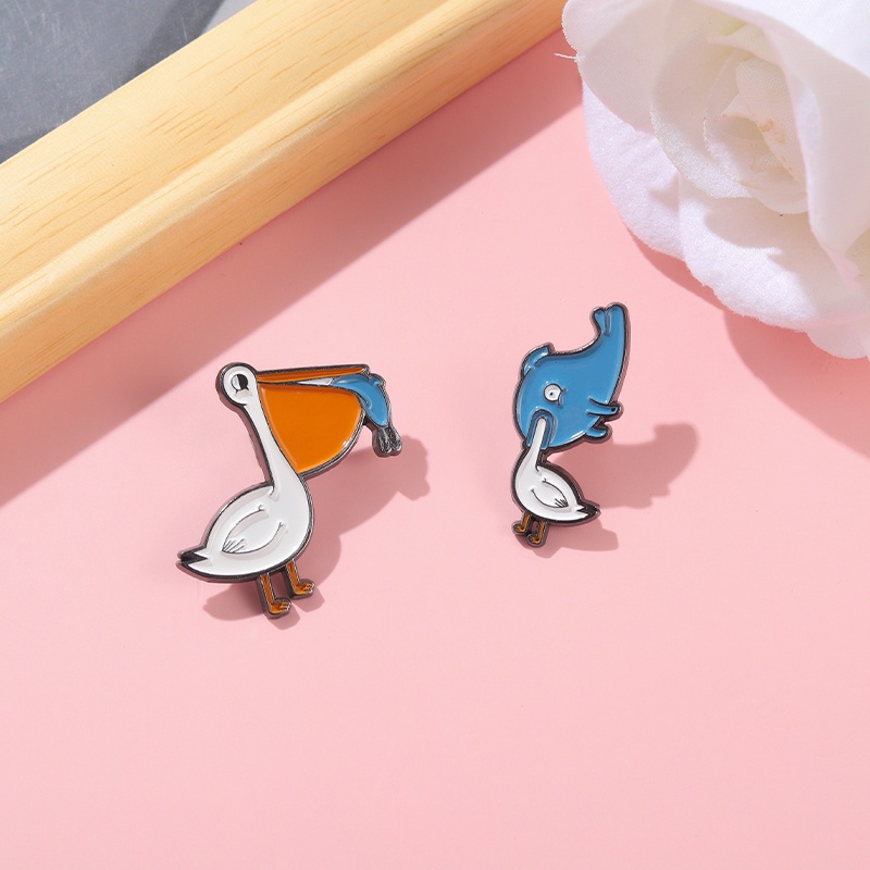 Bros Pin Enamel Desain Kartun Hewan Ikan Pelecanus Untuk Anak