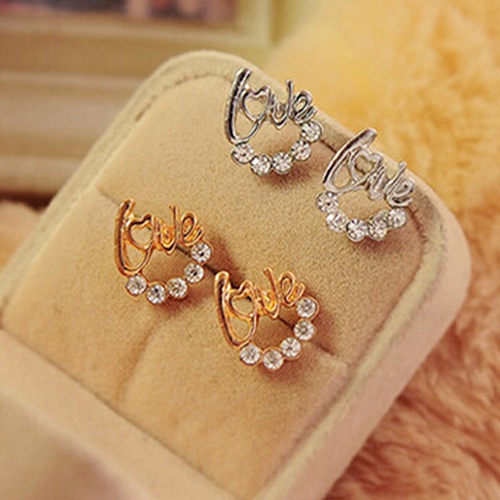 Hu Hu Hu Hu Hu Alat Bantu Pasang Kacamata♡ Anting Tusuk Desain Tulisan Love Hias Berlian Imitasi Gaya Elegan Berkilau Untuk Wanita