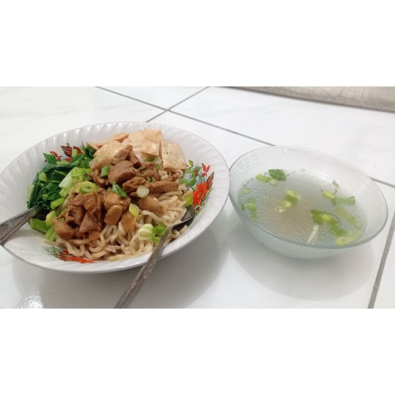 

mi ayam frozen