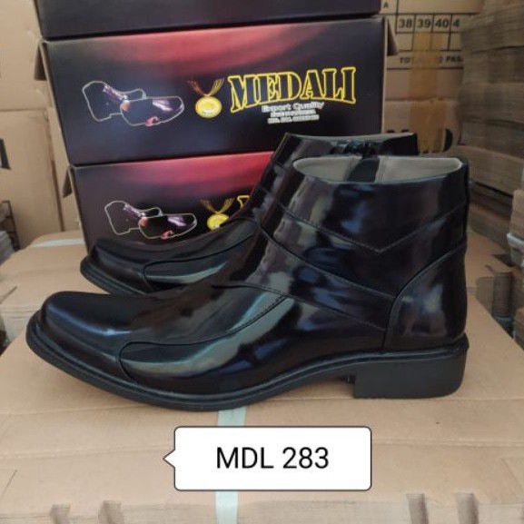 Sepatu kulit pria PDH boots Polri TNI security guard PNS sepatu kerja formal tampil lebih keren